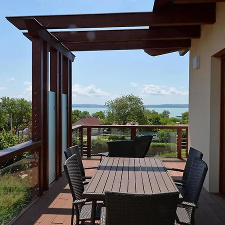 Apartment Aranymandula *