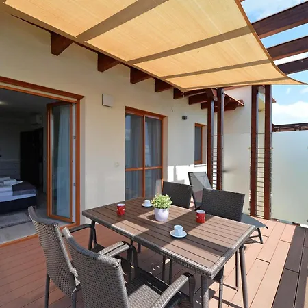 Aranymandula Apartment *