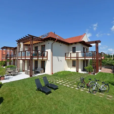 Aranymandula Apartment Balatonakali