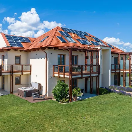 Aranymandula * 鲍洛托瑙考利