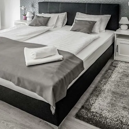 Aranymandula 鲍洛托瑙考利