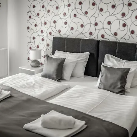 Aranymandula 鲍洛托瑙考利