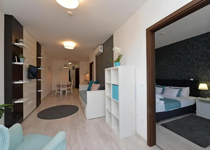 Aranymandula Apartment *