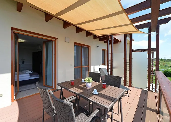 Aranymandula Apartment *