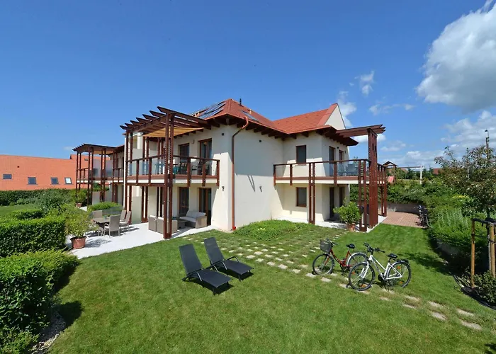 Aranymandula Apartmán Balatonakali