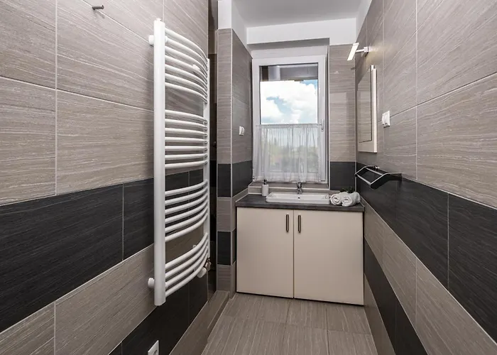 Aranymandula Apartment *